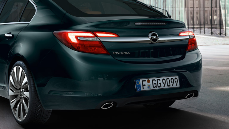 Opel_Insignia_Hatchback_Exterior_Design_