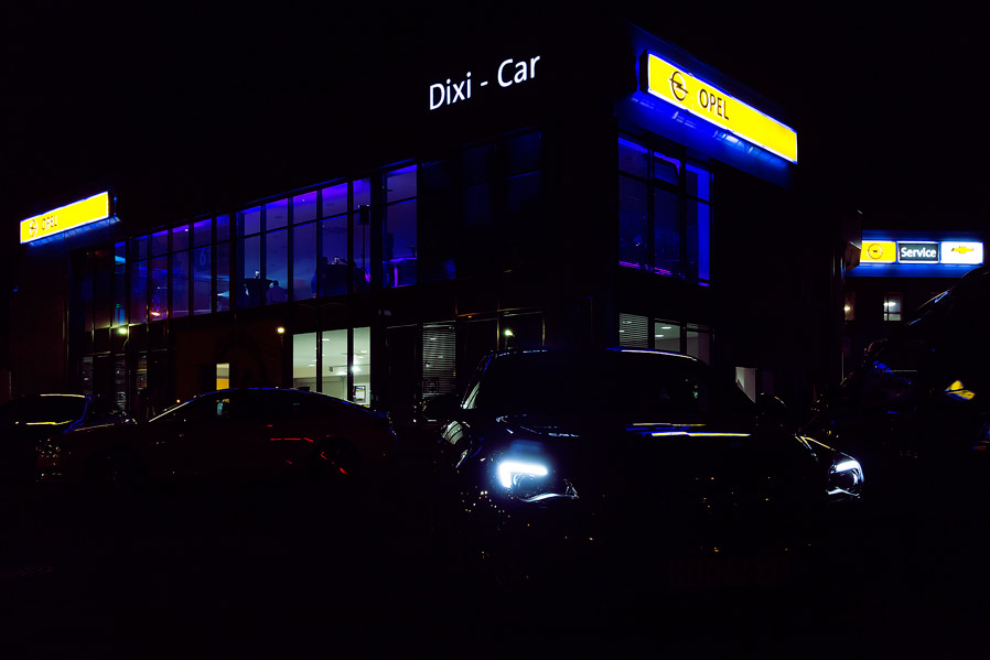 Światła dzienne LED nowa Insignia, noc, salon Opel