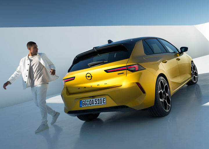 Opel Astra szóstka tył