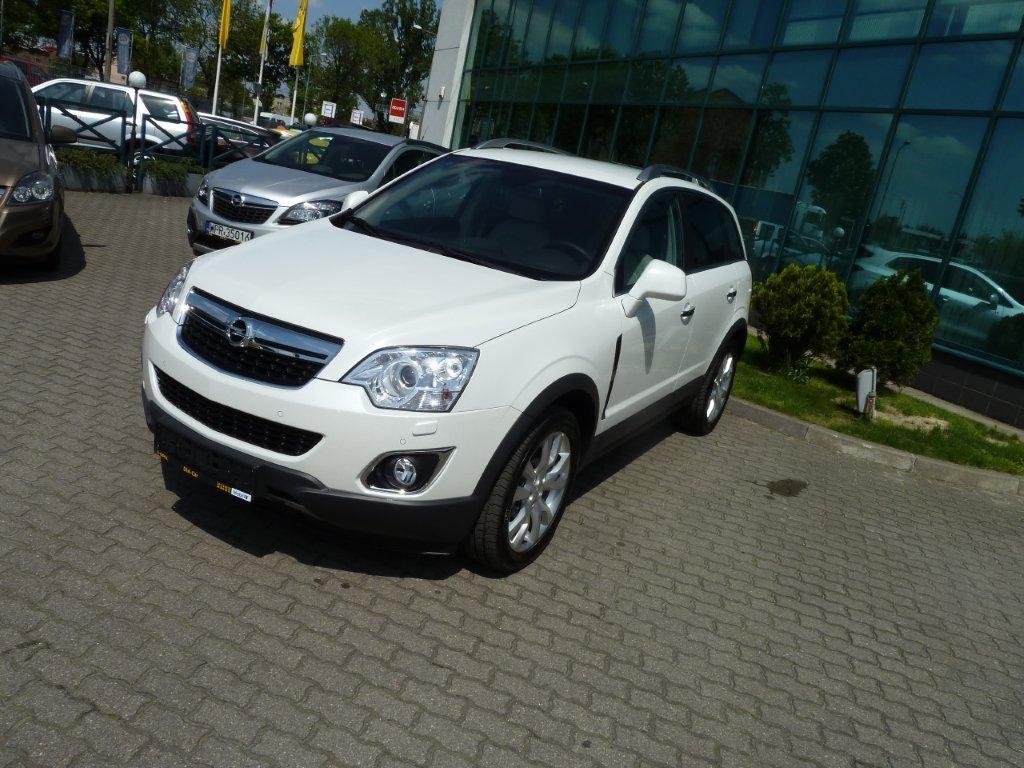 Opel Antara, biała