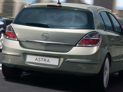 Przezroczyste lampy tylne Astra III hatchback 5-drzw.