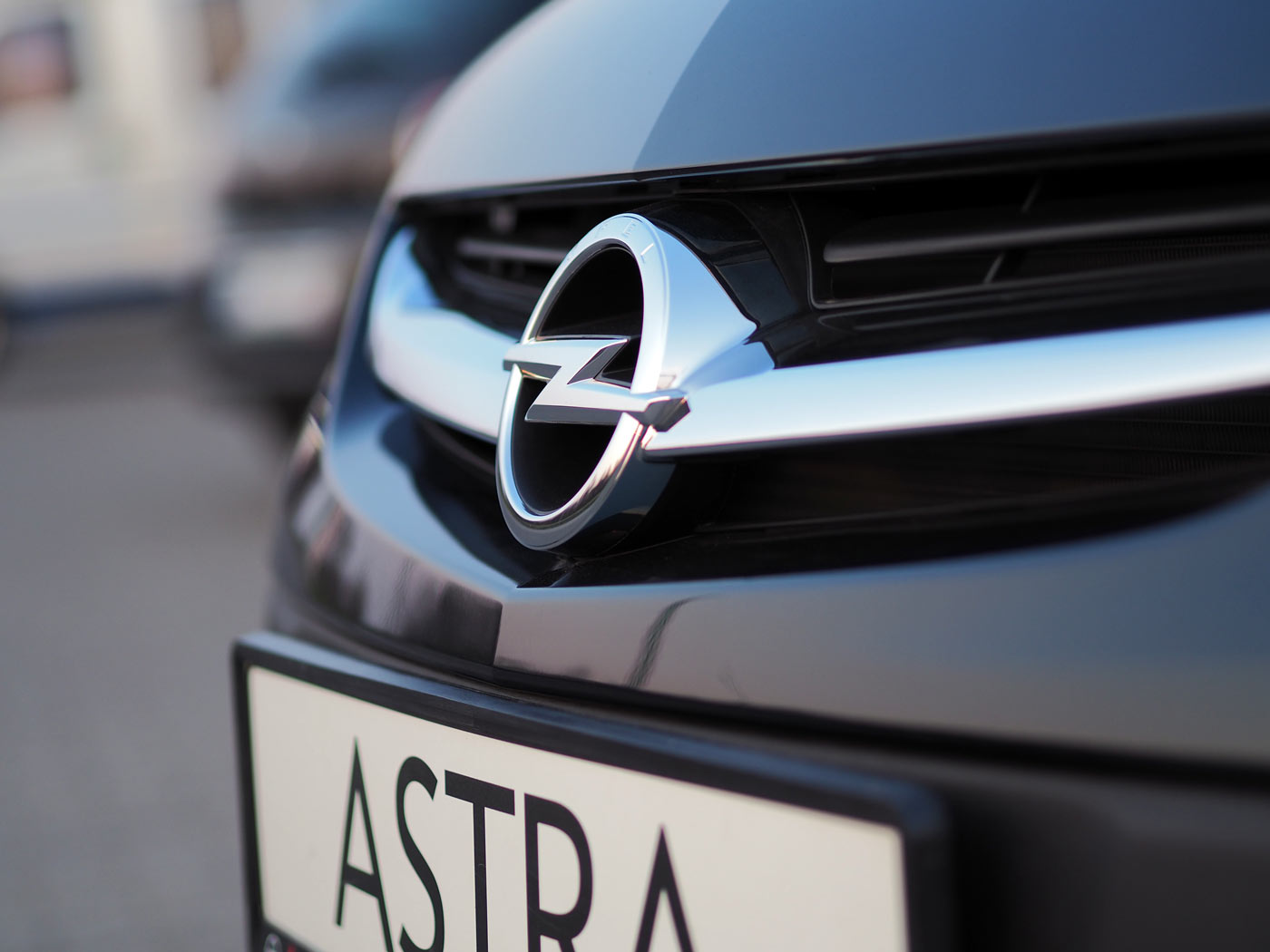 Atrapa chłodnicy, chrom, Astra sedan