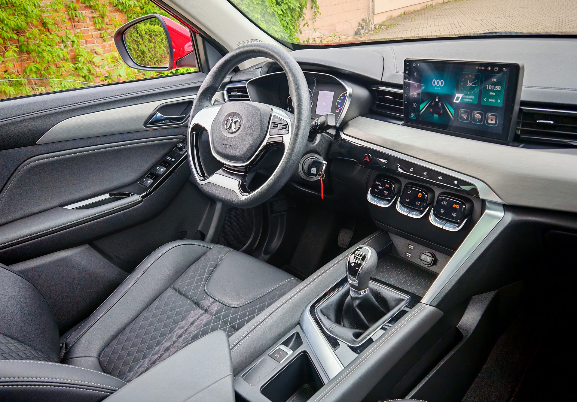 Czerwony BAIC 3 światła dzienne, Warszawa