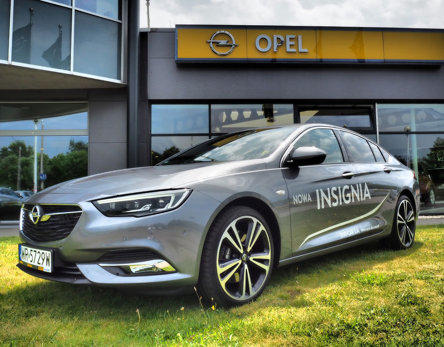 Opel Insignia Grand Sport 260-konna 4x4