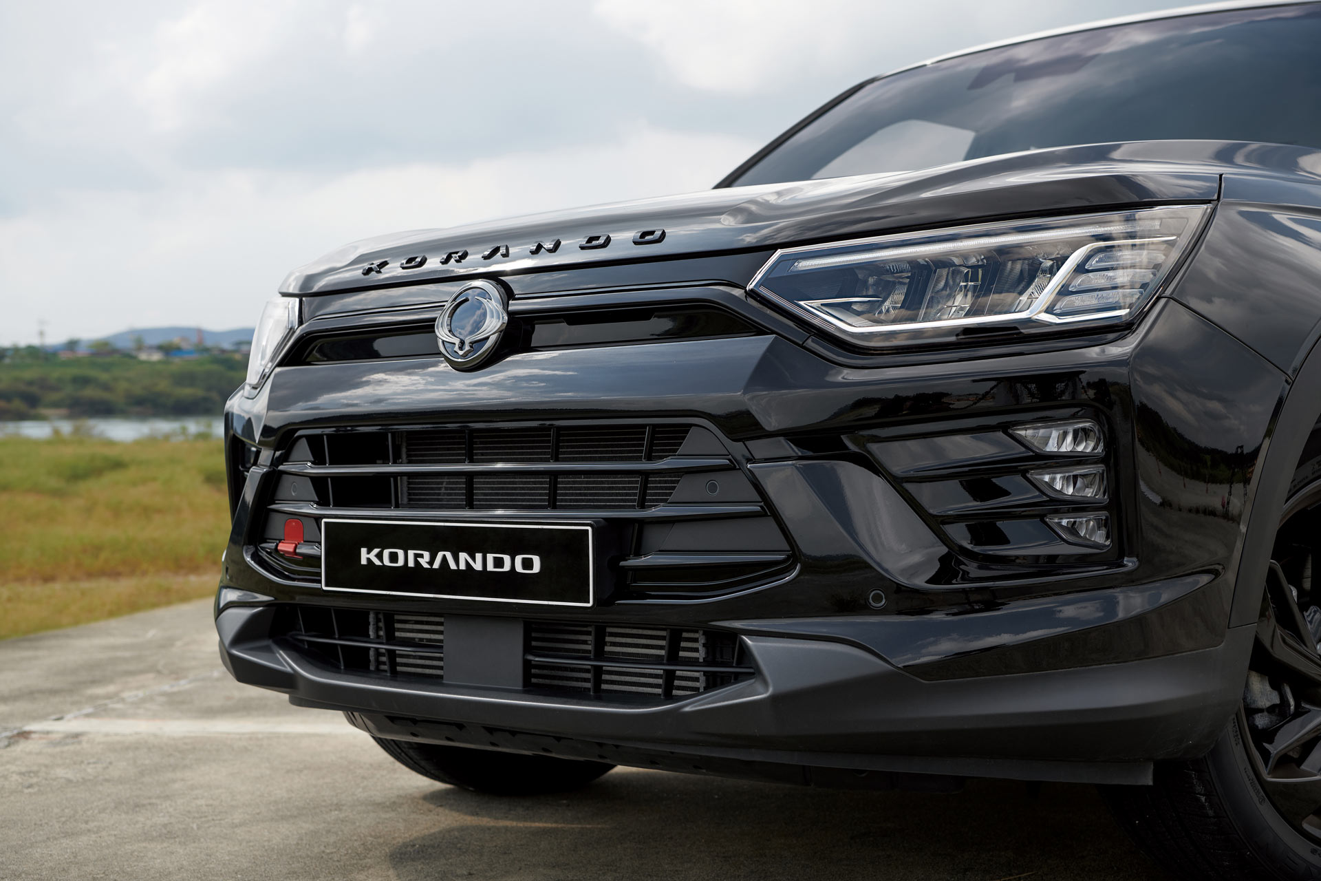 SsangYong KGM Korando Black przód po liftingu