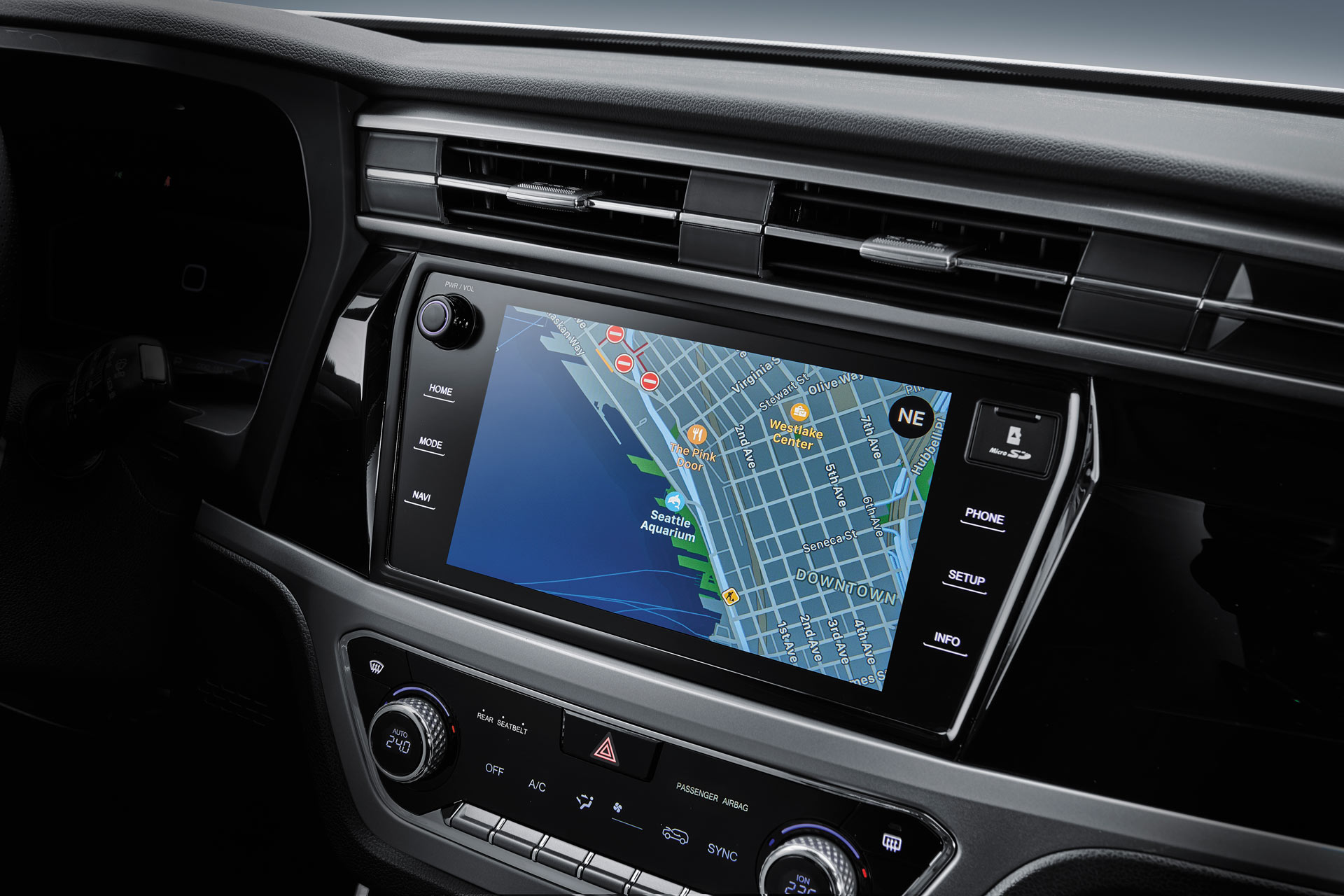 Wyświetlacz centralny LCD dotykowy SsangYong Korando