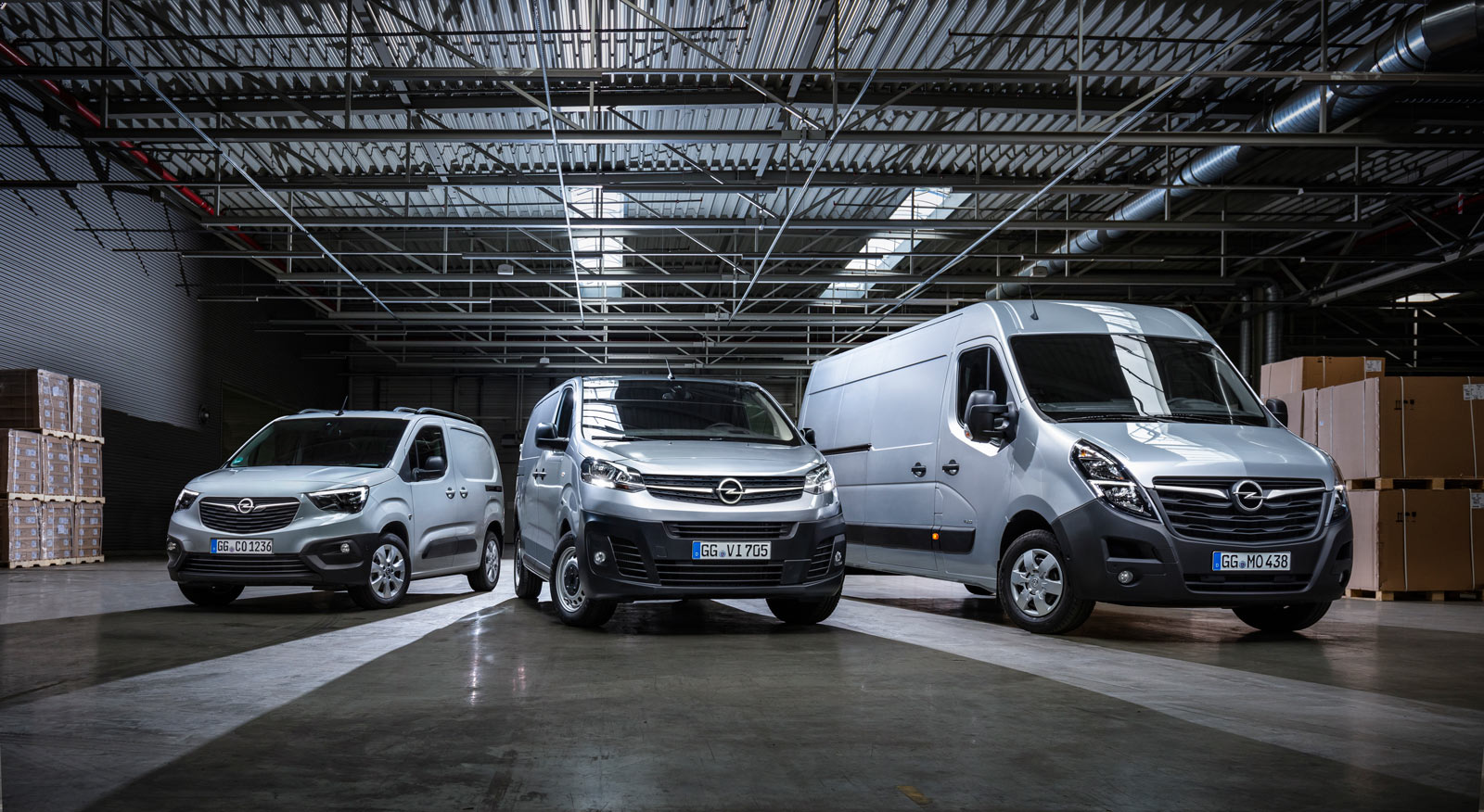 Gama samochodów dostawczych Opel rok modelowy 2020. Combo Cargo, Vivaro C, poliftingowe Movano B