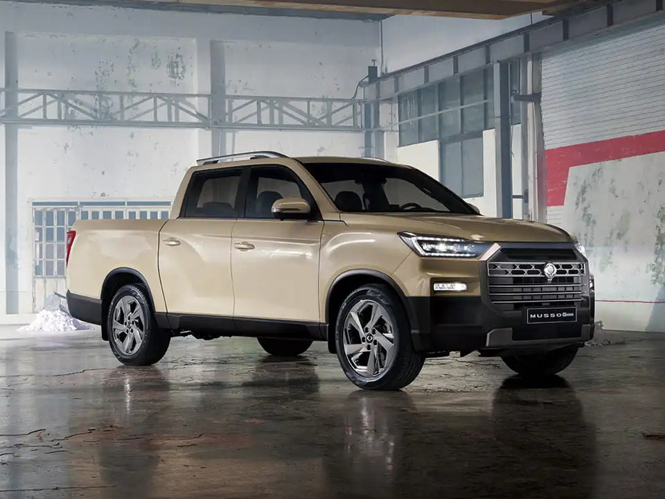 Dane techniczne SsangYong Musso Grand. Przednie oświetlenie LED