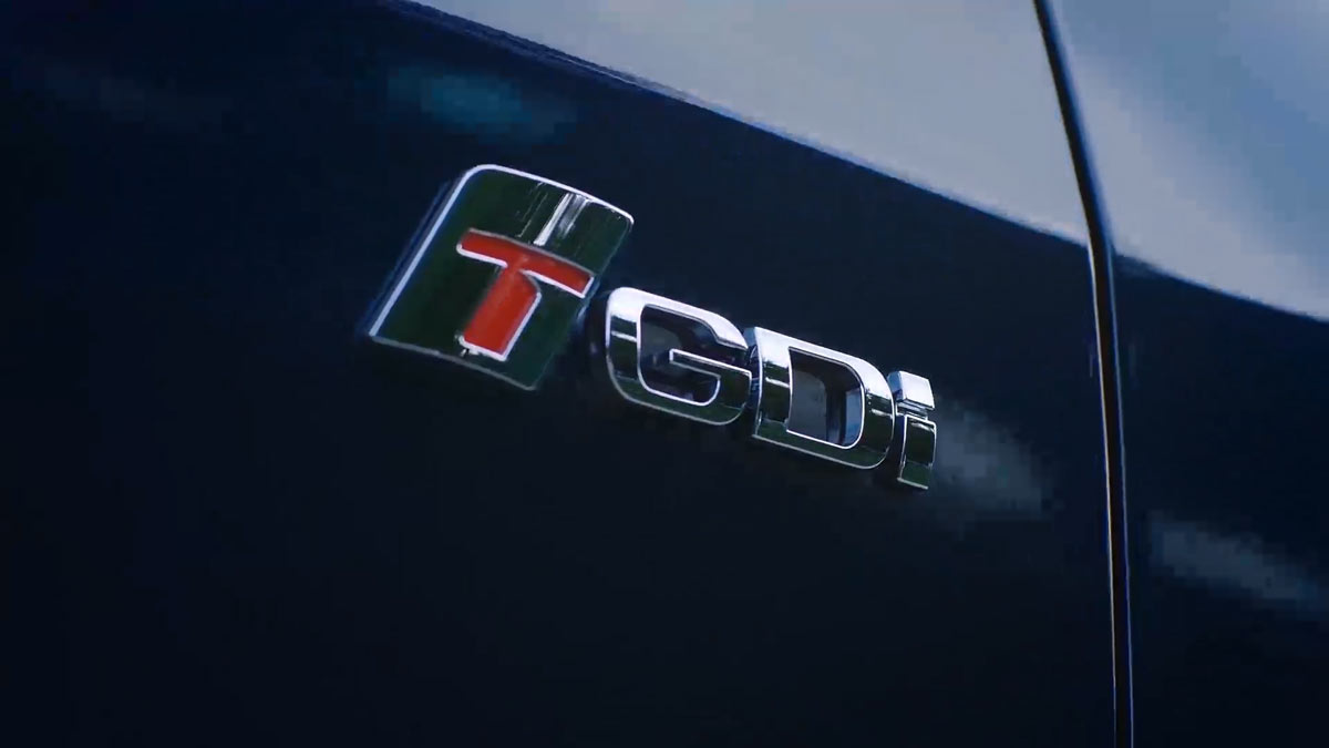 Napis T-GDi Turbo wtrysk bezpośredni