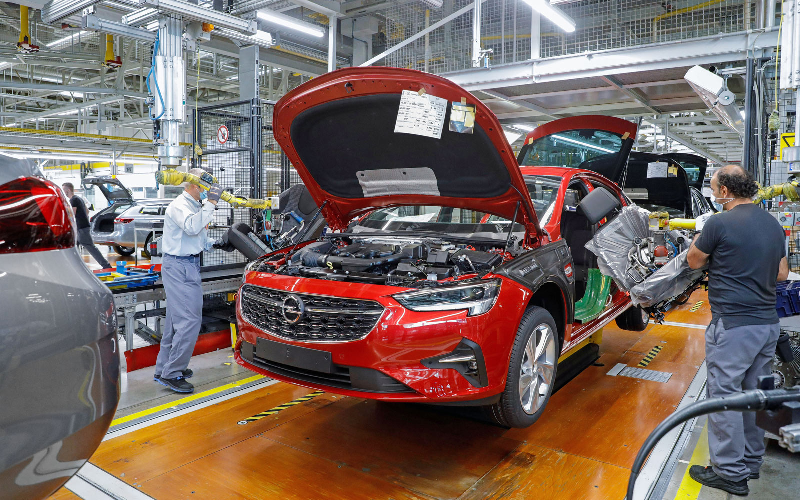 Linia produkcyjna Opel Insignia po liftingu