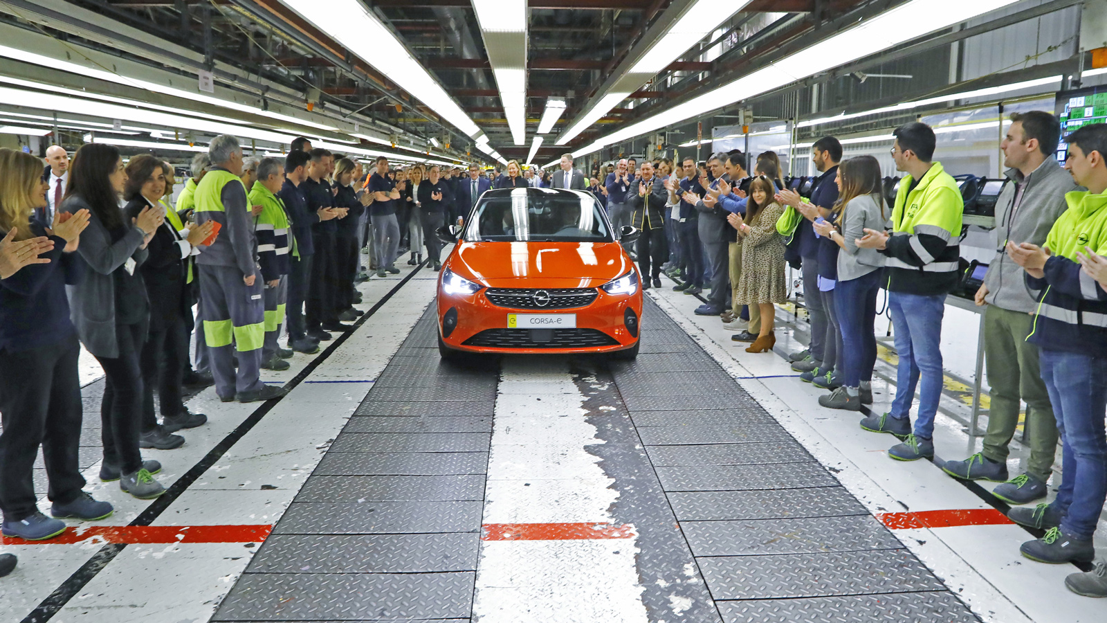Opel Corsa F, robotnicy, fabryka Saragossa
