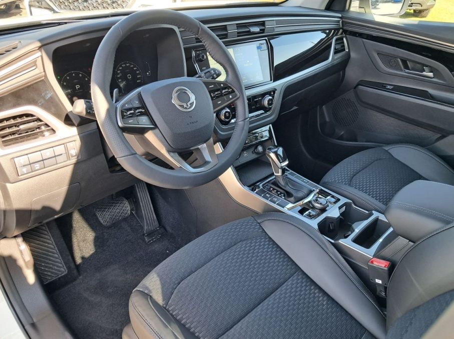 SsangYong KGM Korando benzyna