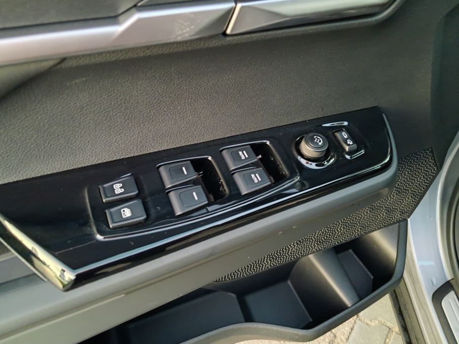 Nowy SsangYong KGM Torres tanio