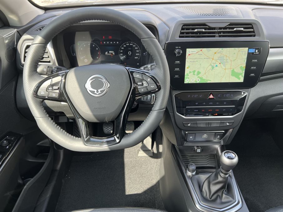 Kabina SsangYong KGM Tivoli 2025