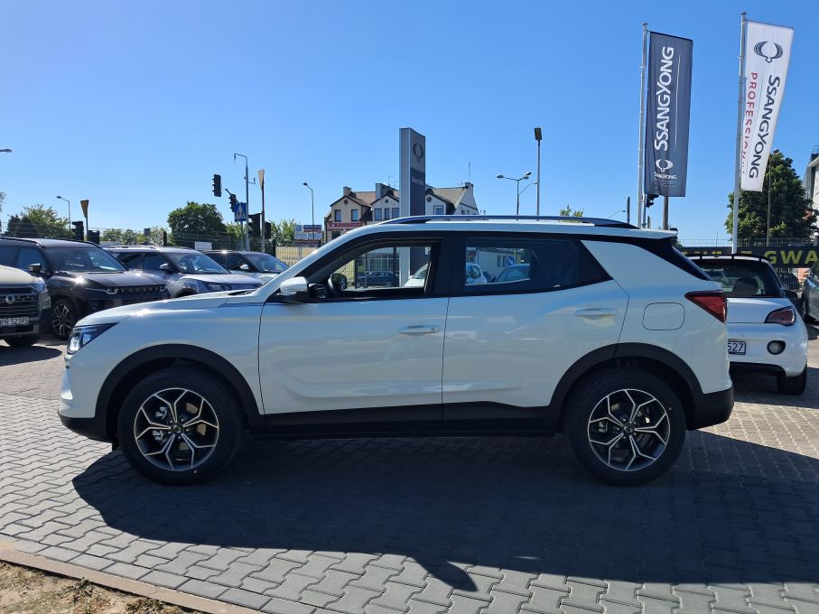 Korando kolor Grand White
