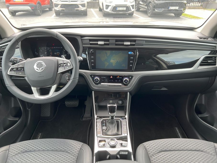 SsangYong KGM Korando 2025 salon