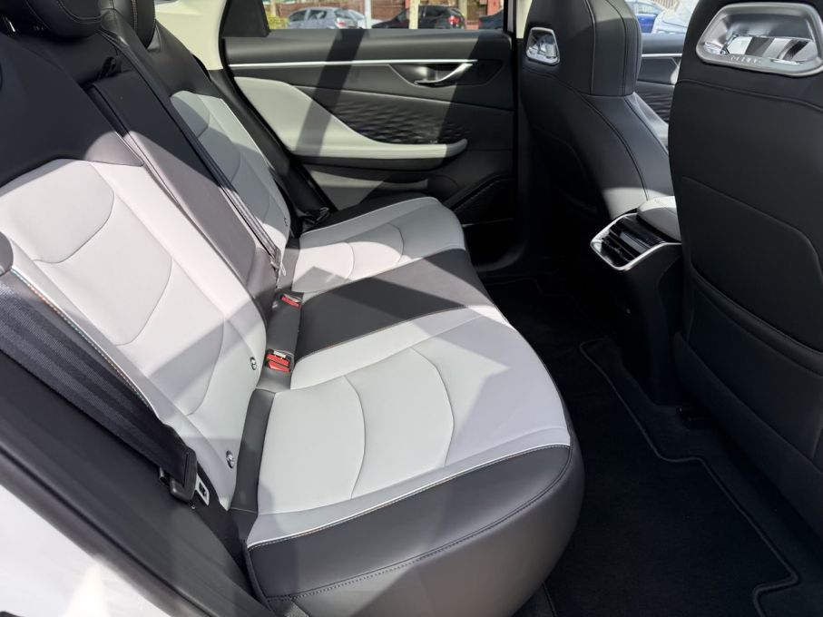 BAIC Beijing 5 2025 salon