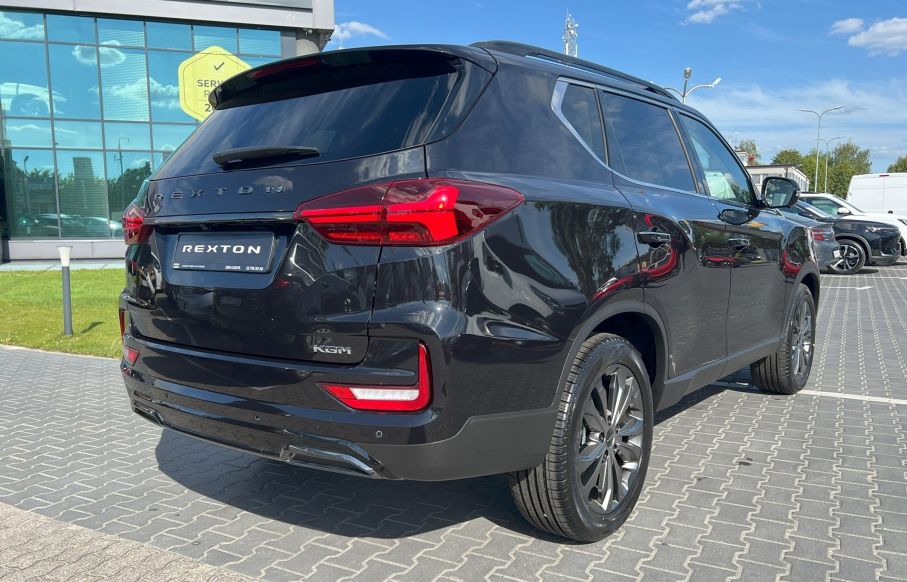 Nowy Ssangyong Rexton Black Edition 2.2D 202KM AT8 4x4 Space Black