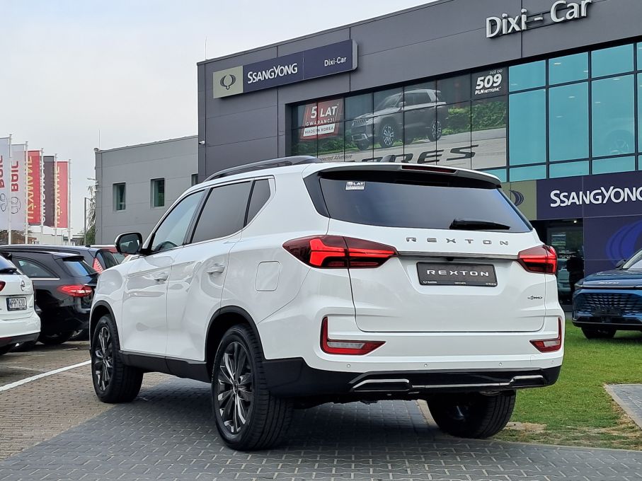 Fabrycznie nowy Rexton 2025 od ręki