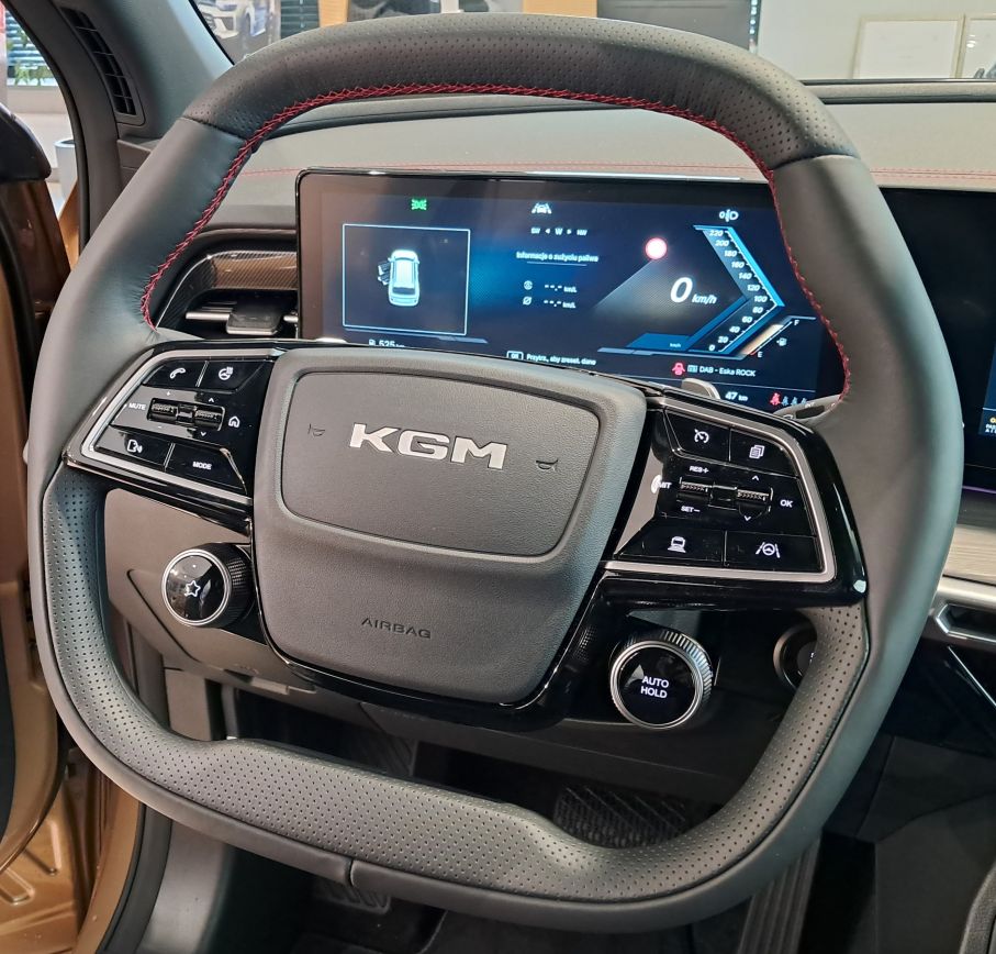 SsangYong KGM Torres benzyna