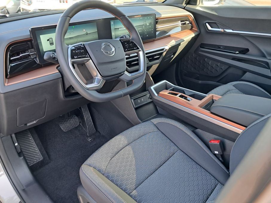 SsangYong KGM Torres benzyna