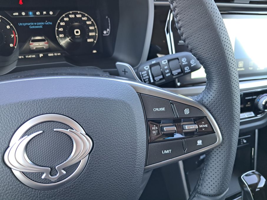 SsangYong KGM Korando 2025 salon
