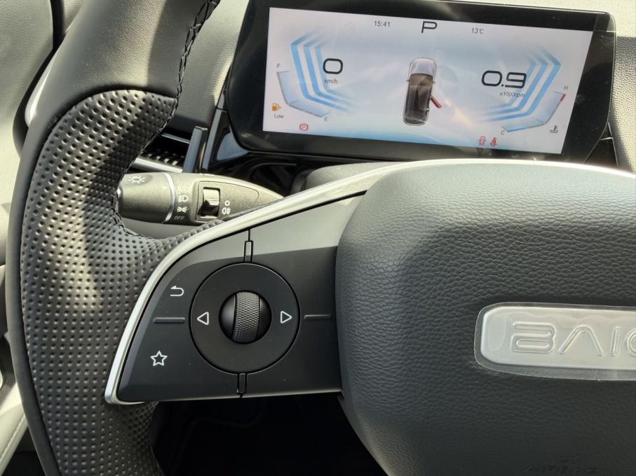 BAIC Beijing 5 Business 1.5 177KM AT7 2WD