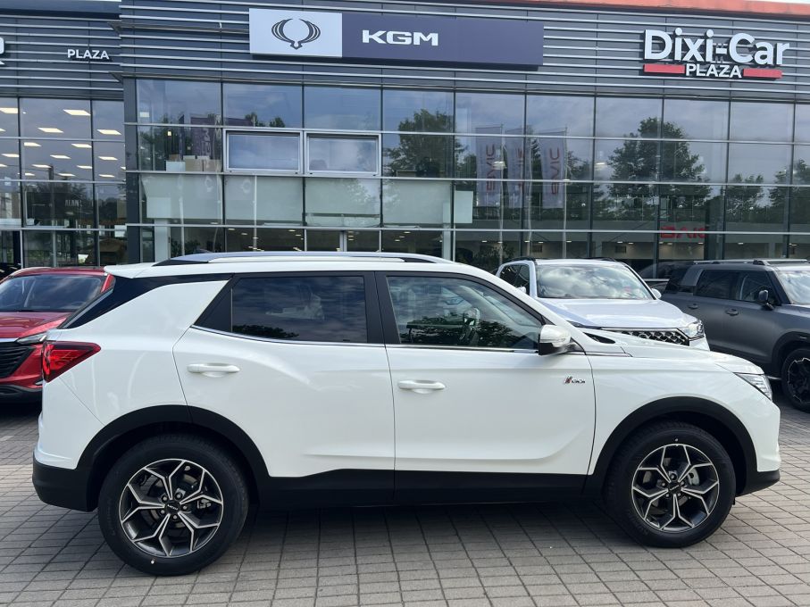 Korando kolor Grand White