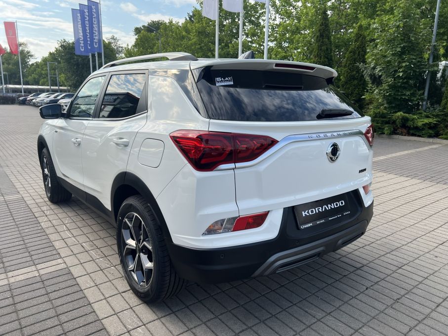 Fabrycznie nowy Korando 2026 od ręki