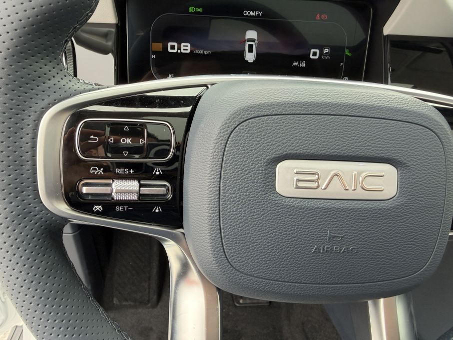 BAIC BJ60 2.0 Turbo 267KM MHEV, 4x4, 7 osobowy, masaże, skóra