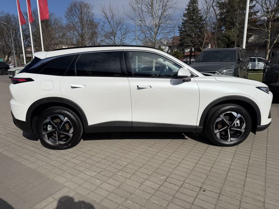 Fabrycznie nowy Beijing 5 2025 od ręki