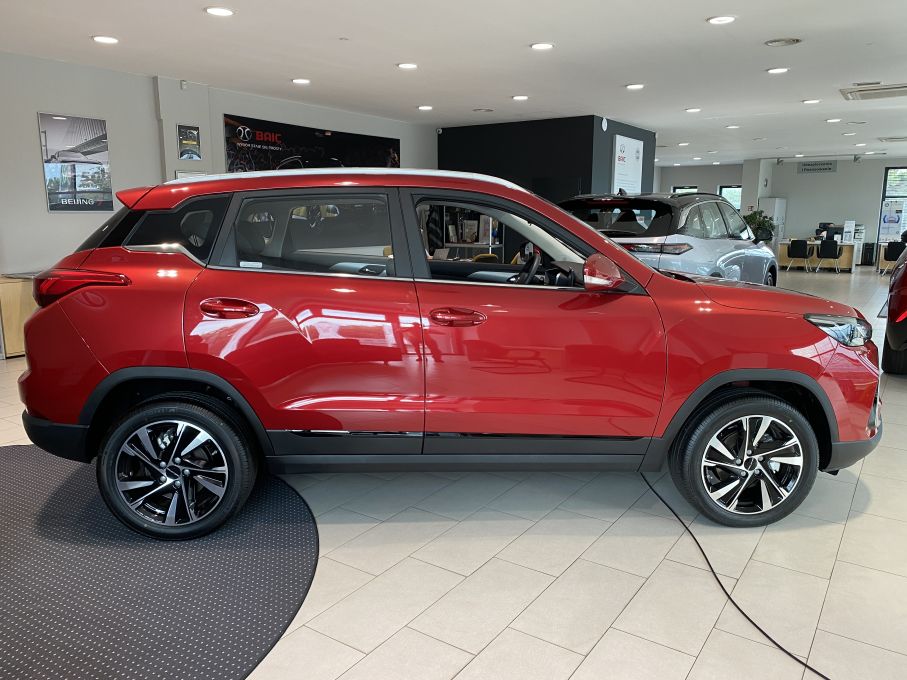 BAIC Beijing 3 Luxury 1.5 136KM MT6 2WD