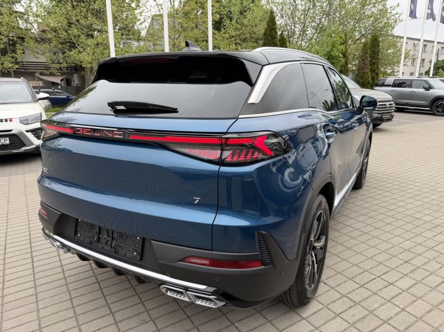 BAIC BAIC 7 Benzyna