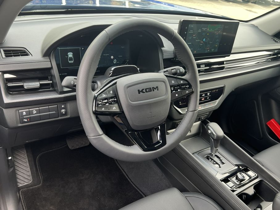 SsangYong KGM Musso Grand 2026 salon