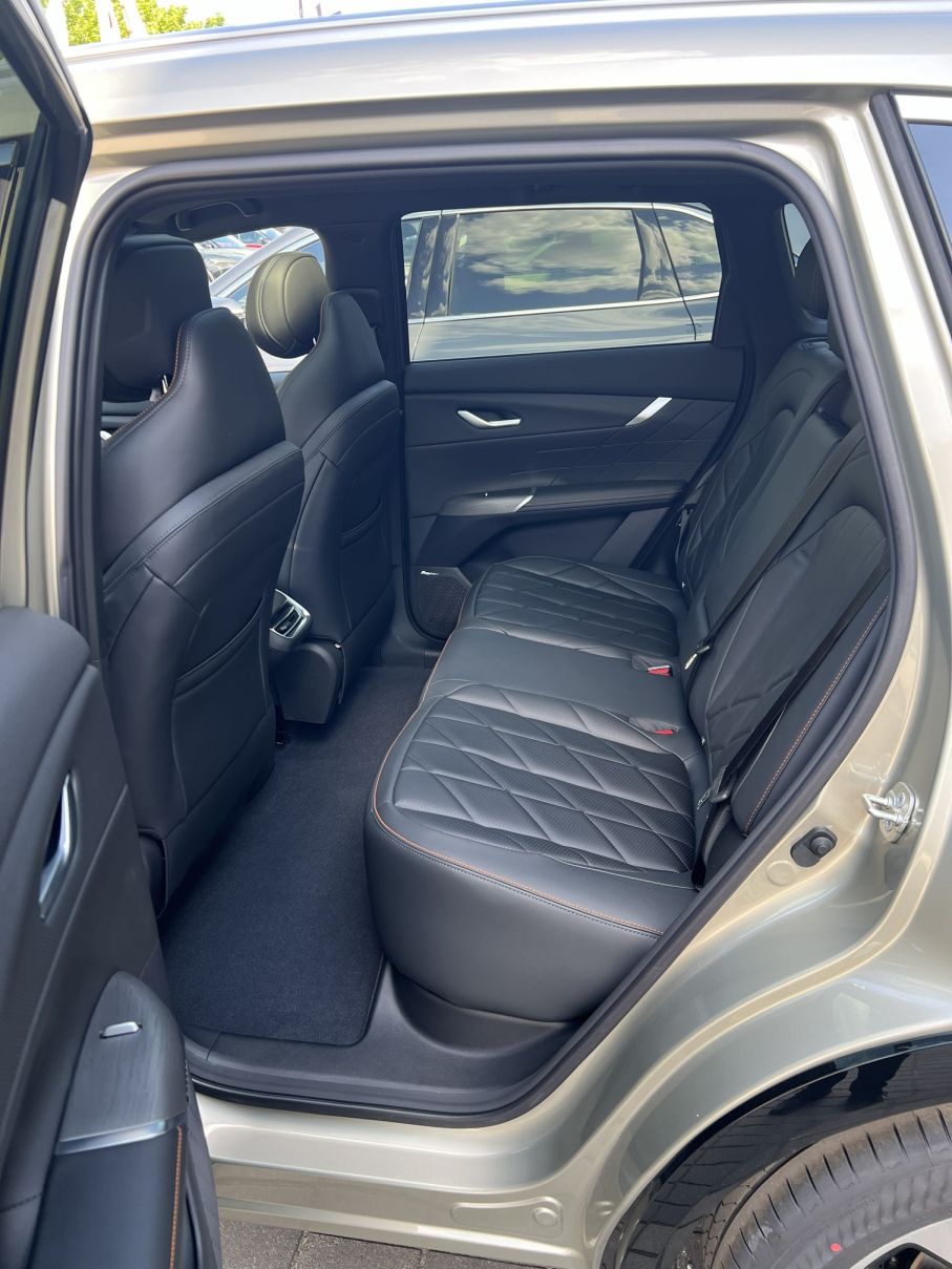 Changan CS75 2026 salon
