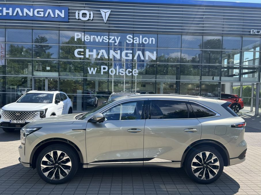 Nowy CHANGAN CS75PLUS 1.5 181KM AT8