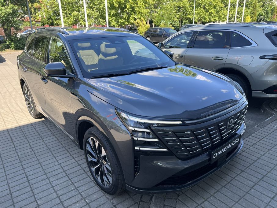 Nowy CHANGAN CS75PLUS 1.5 181KM AT8