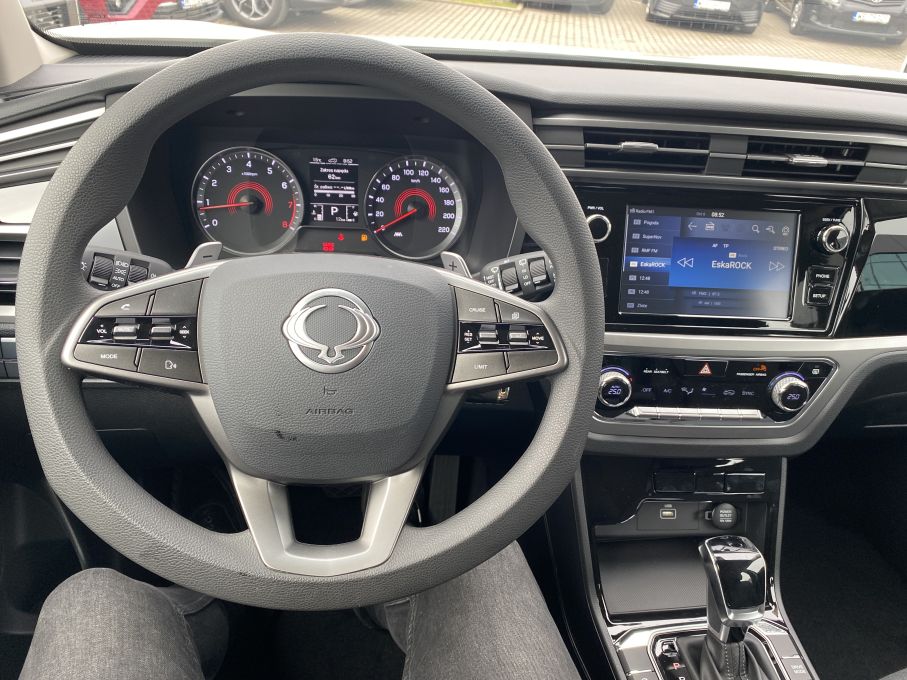 Ssangyong Korando 1.5 T-GDI 163KM 6MT Crystal + Connect zdjęcie nr 10