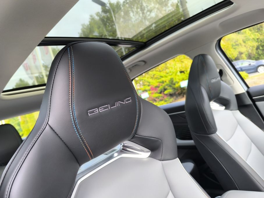 Wyprzedaż samochody nowe