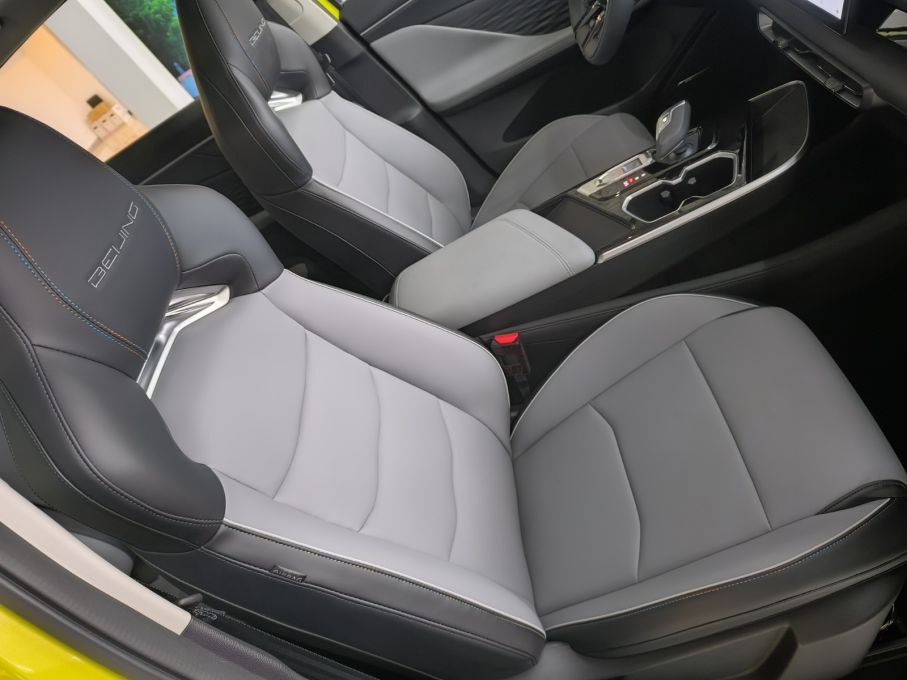 Kabina BAIC Beijing 5 2025