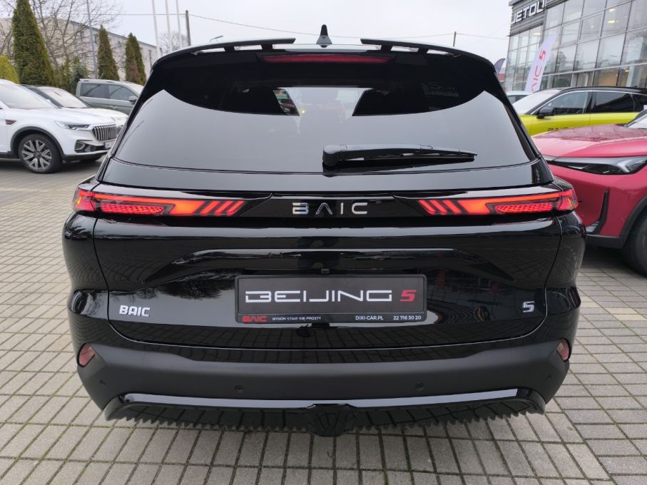 Fabrycznie nowy Beijing 5 2025 od ręki