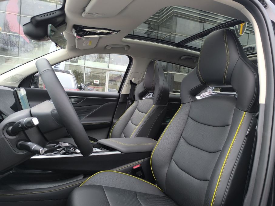 BAIC Beijing 5 skrzynia automat