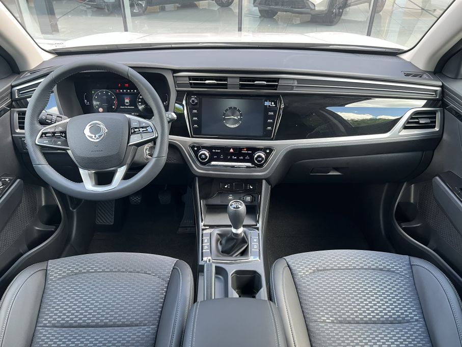 SsangYong KGM Korando nowe auto