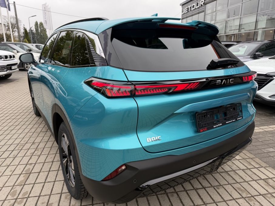 BAIC BAIC 5 Benzyna
