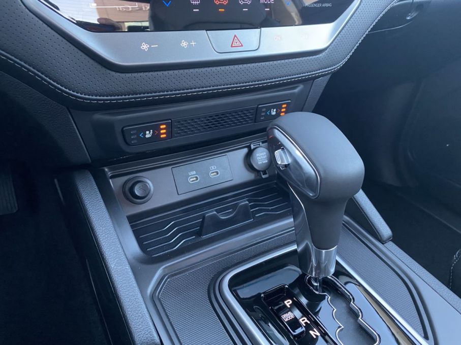 Kabina SsangYong KGM Musso Grand 2025
