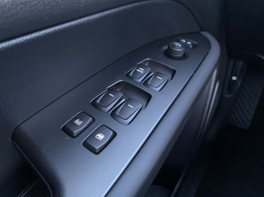 SsangYong KGM Musso Grand 2025 salon