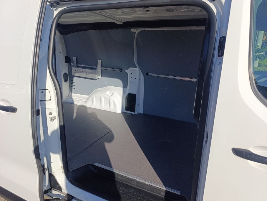 NOWA LOKALIZACJA Citroen Jumpy drive XL 2.0 HDI 150 KM Vat23% 8