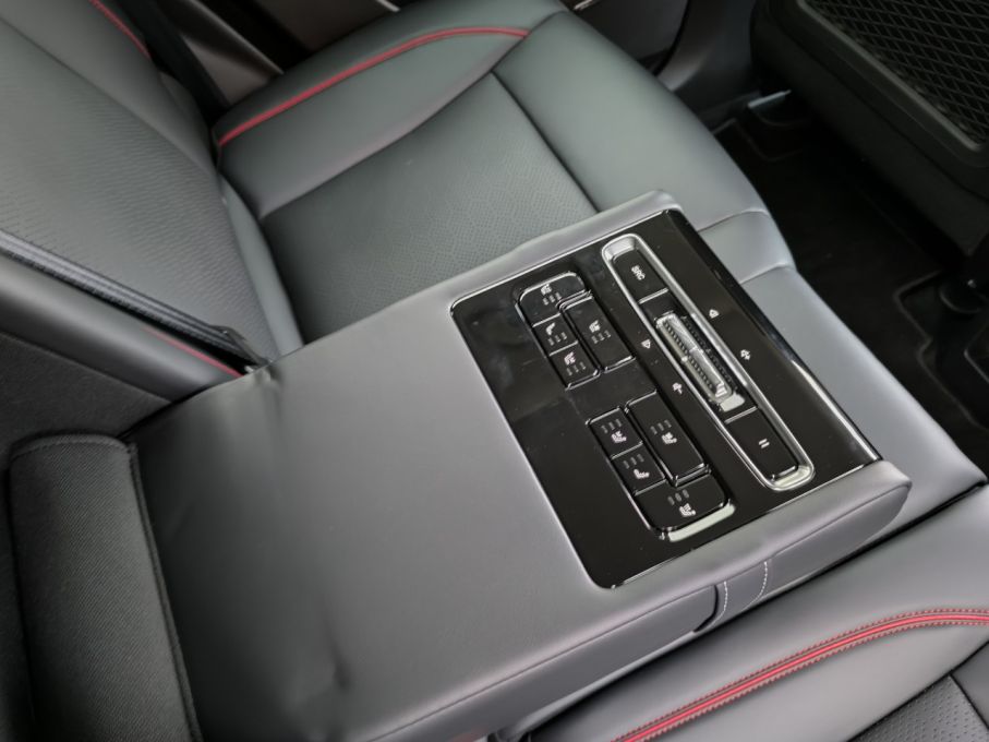 BAIC Beijing 7 Luxury+Comfort 1.5 177KM AT7 2WD 12