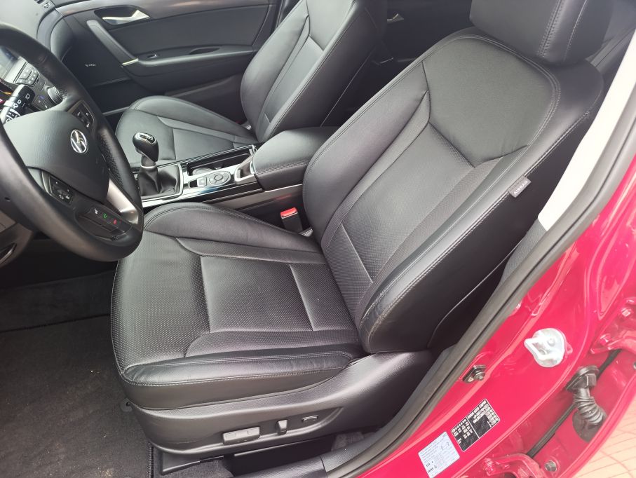 NOWA LOKALIZACJA HYUNDAI I40 1,6 CRDI 136 KM Full Opcja Nioski Przebieg Gwarancja 13