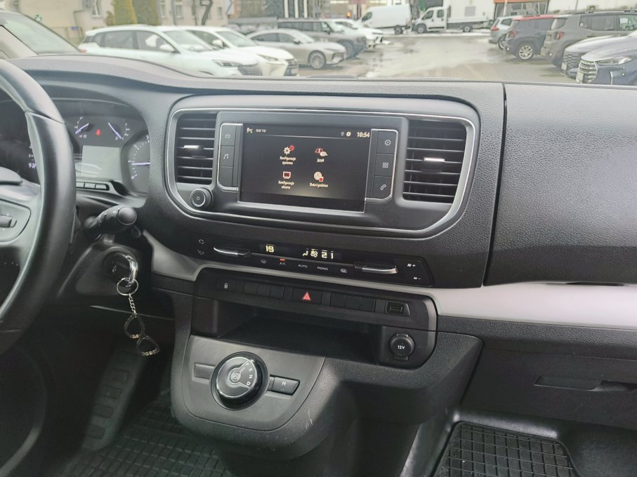 NOWA LOKALIZACJA Opel Vivaro 2.0 cdti 6 osobowy brygadówka Jak Nowy SalonPL Automat Vat23 15